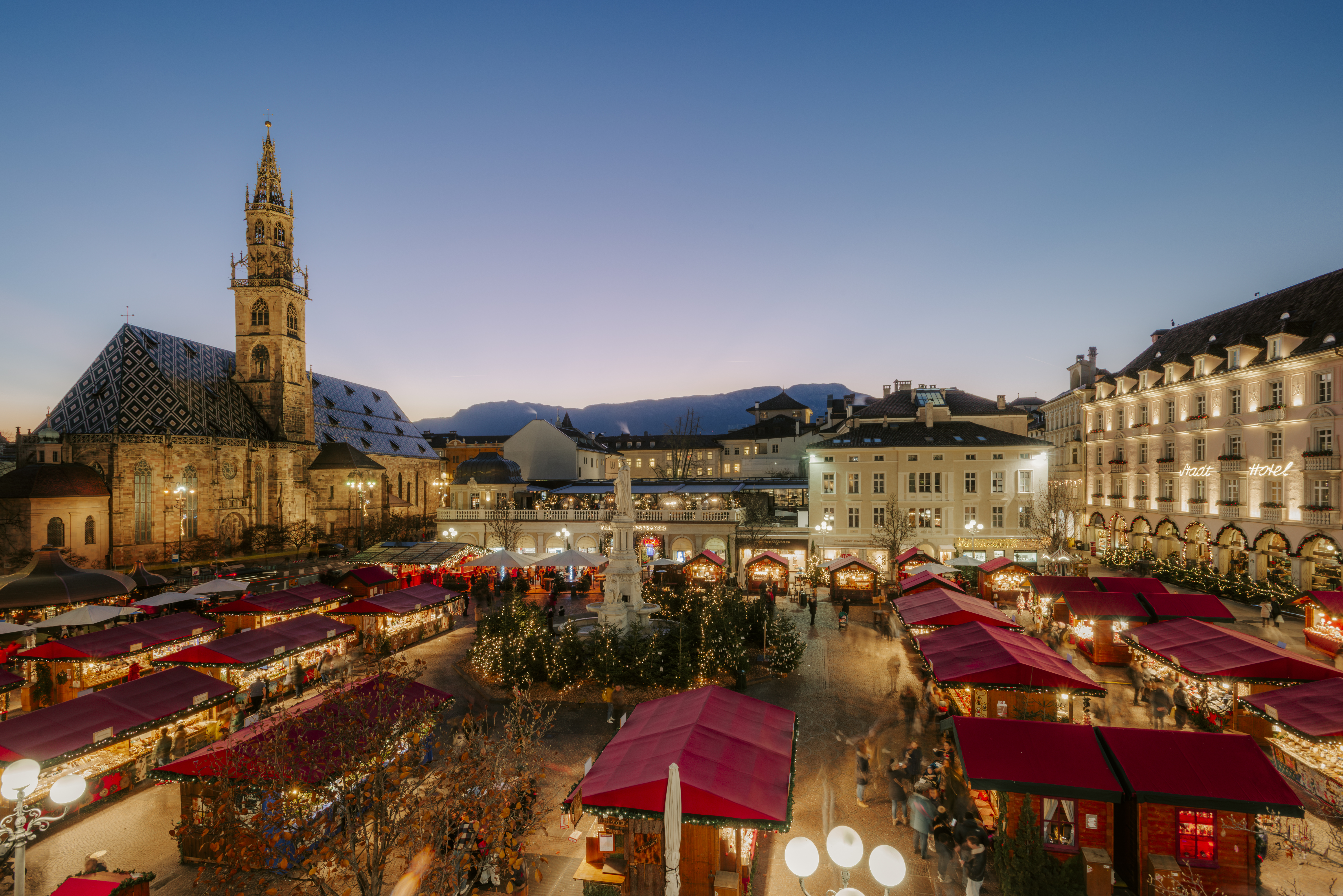 Mercatino_Natale_Bolzano_2023_Fiorentino_HQ_83.jpg